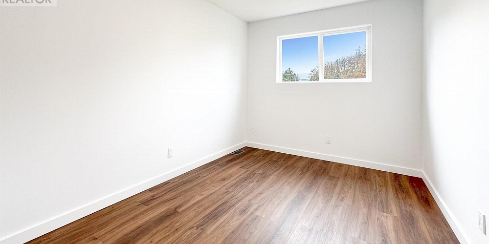 59 HALLMAN STREET Kitimat Photo 21