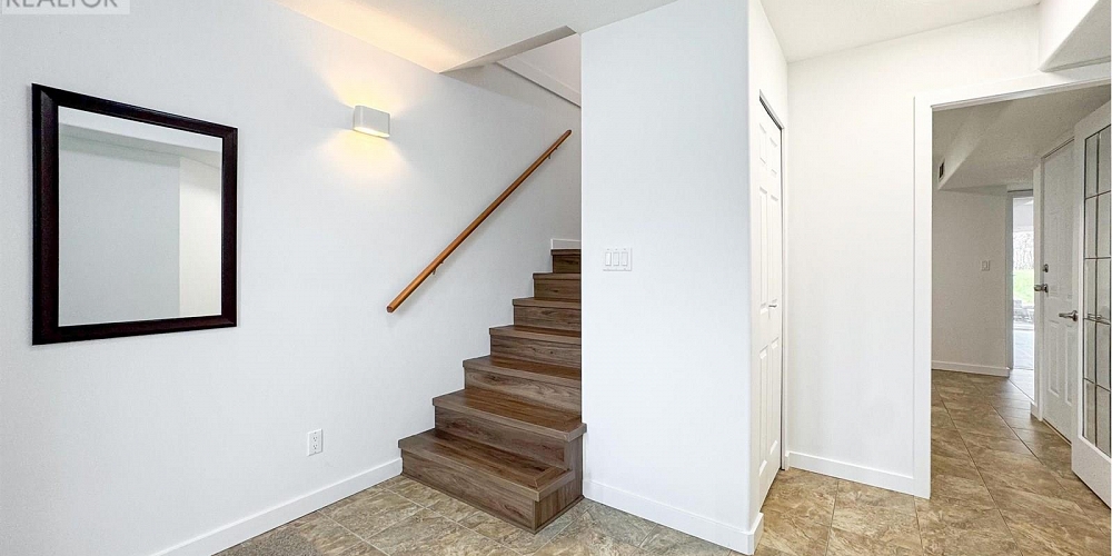 59 HALLMAN STREET Kitimat Photo 3