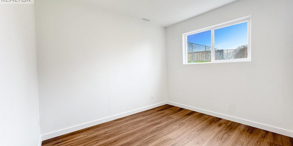59 HALLMAN STREET Kitimat Photo 8