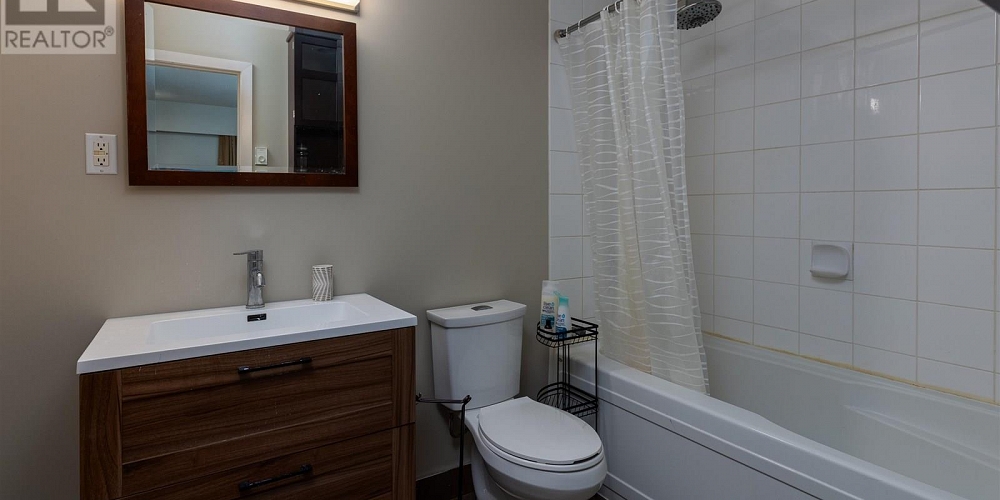 4941 GAIR AVENUE Terrace Photo 15