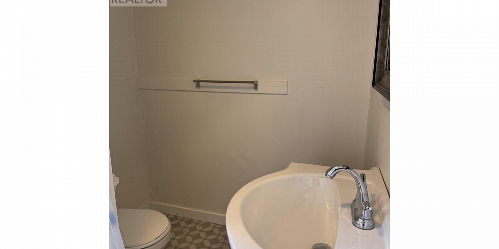 4733 TUCK AVENUE Terrace Photo 9