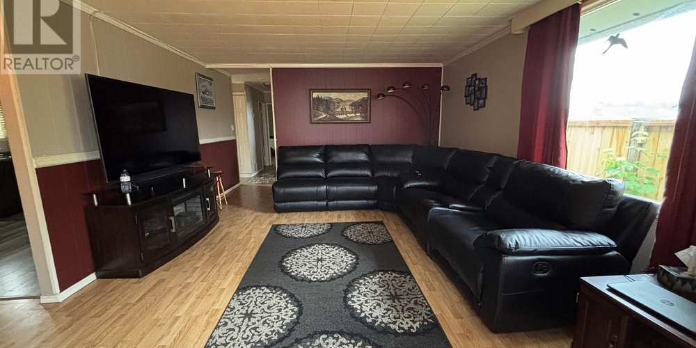 93 CAPILANO STREET Kitimat Photo 4