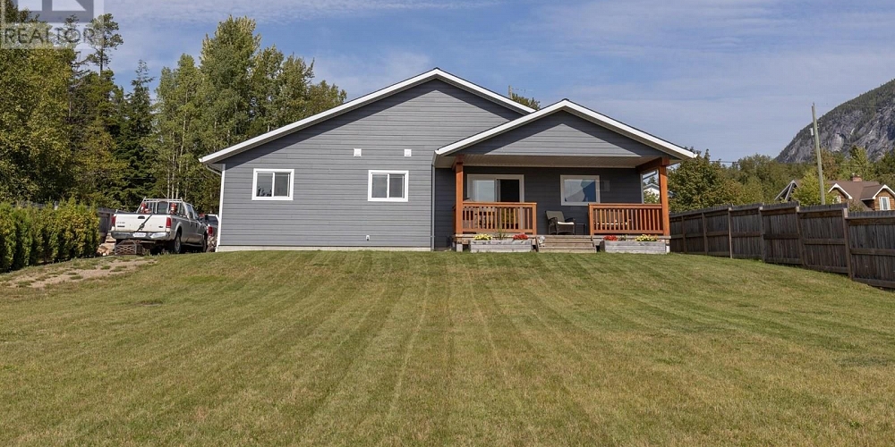 3569 NEWELL AVENUE Terrace Photo 20