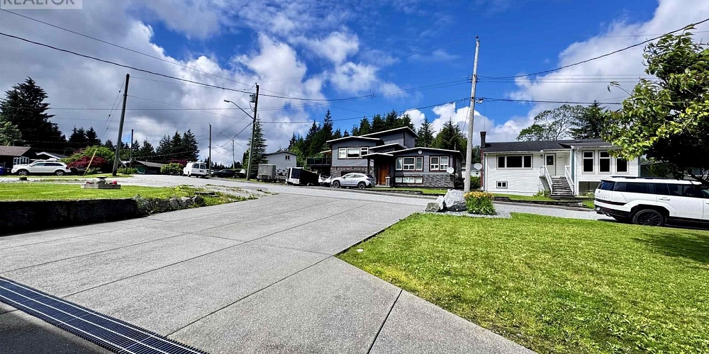 1514 JAMAICA AVENUE Prince Rupert Photo 39