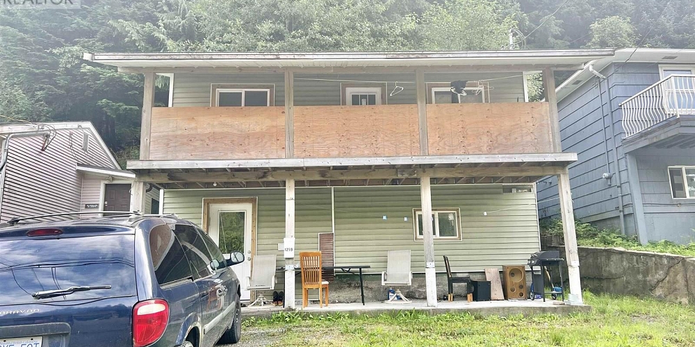 1259 PARK AVENUE Prince Rupert Photo 8