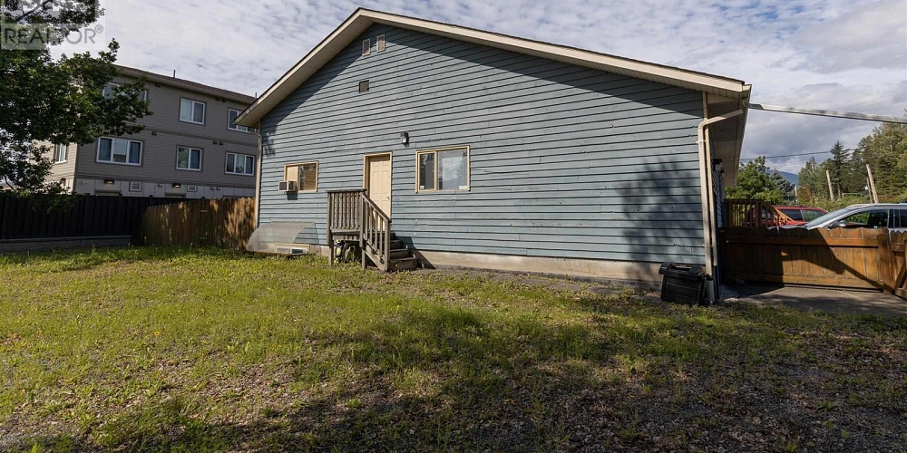 3222 MUNROE STREET Terrace Photo 23
