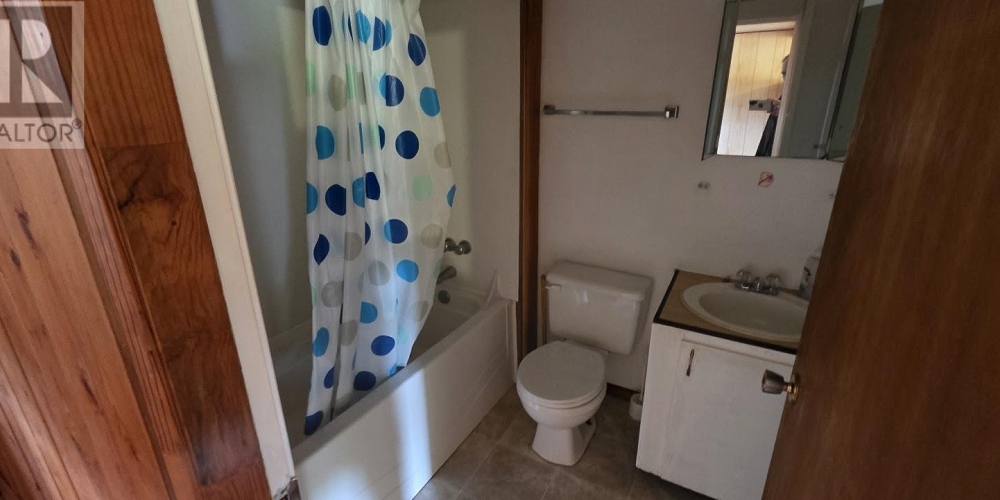 4 NEWCOMBE AVENUE Port Clements Photo 15