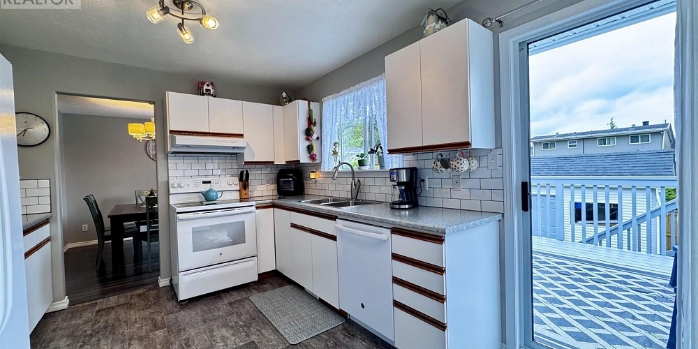 1535 JAMAICA AVENUE Prince Rupert Photo 9