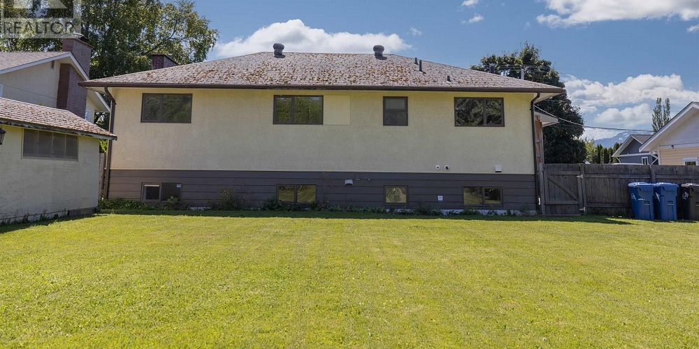 4610 STRAUME AVENUE Terrace Photo 25