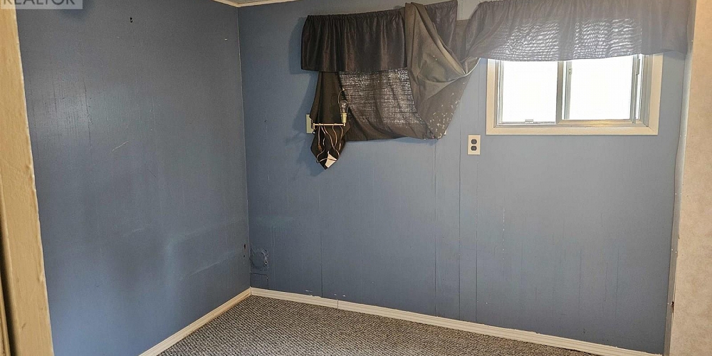 23 4625 GRAHAM AVENUE Terrace Photo 6