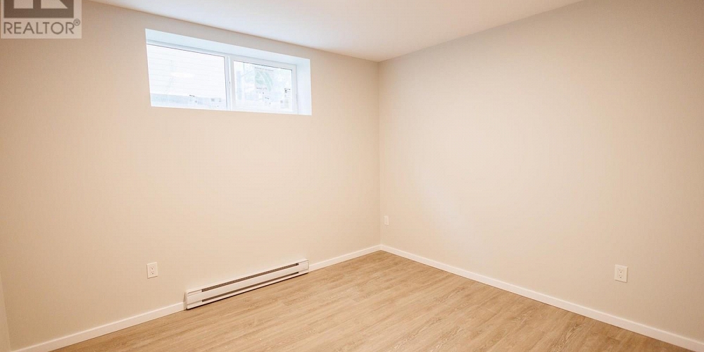 14 4921 HALLIWELL AVENUE Terrace Photo 23
