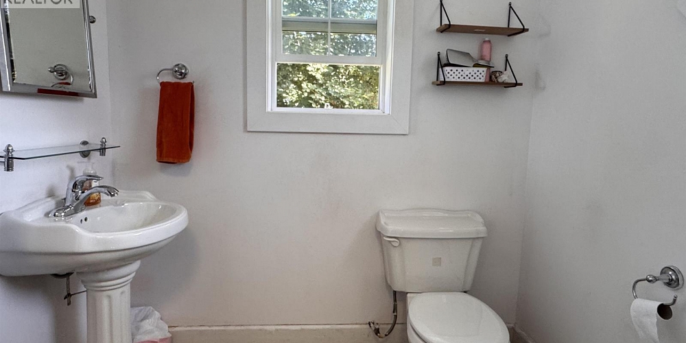 2630 CLARK STREET Terrace Photo 6
