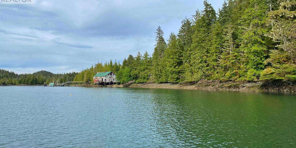 DL 1334 HUNTS INLET Prince Rupert Photo 16