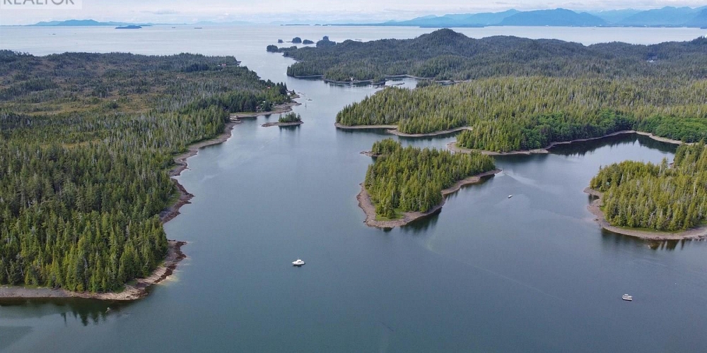 DL 1334 HUNTS INLET Prince Rupert Photo 6