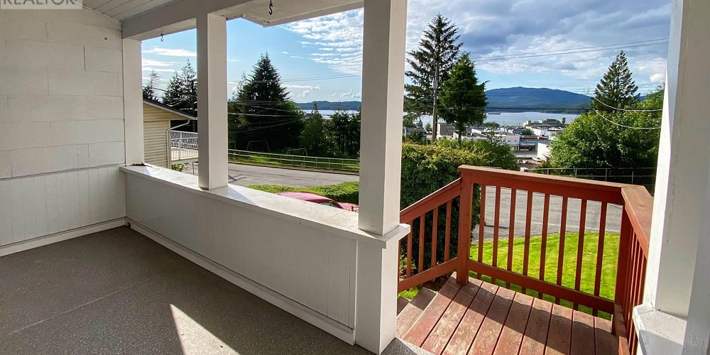 833 BORDEN STREET Prince Rupert Photo 16