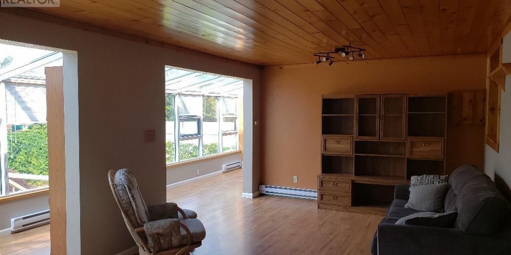 4918 SCOTT AVENUE Terrace Photo 17