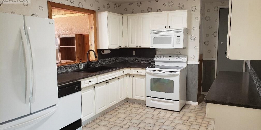 4918 SCOTT AVENUE Terrace Photo 8