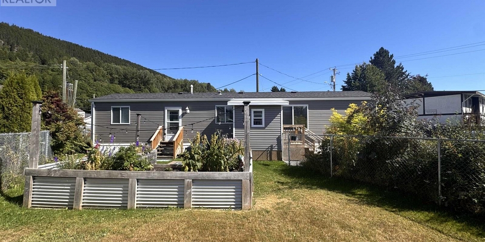 15 3614 KALUM STREET Terrace Photo 19