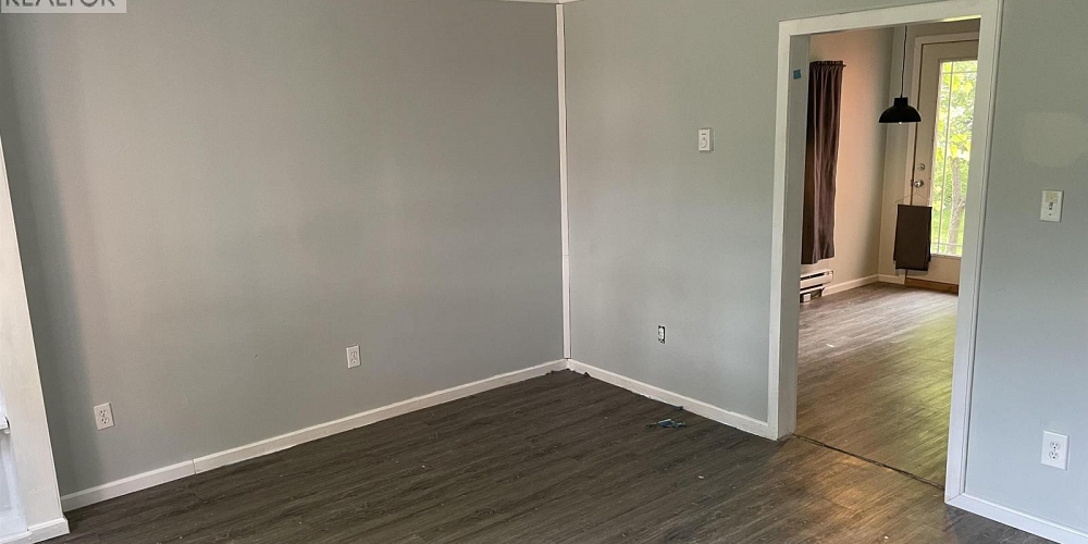4729 WALSH AVENUE Terrace Photo 9