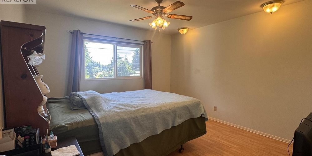 3628 ALDER AVENUE Terrace Photo 13