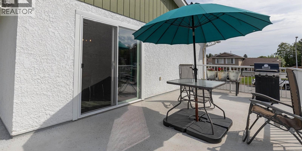 4912 LABELLE AVENUE Terrace Photo 19