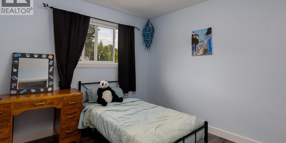 4912 LABELLE AVENUE Terrace Photo 9