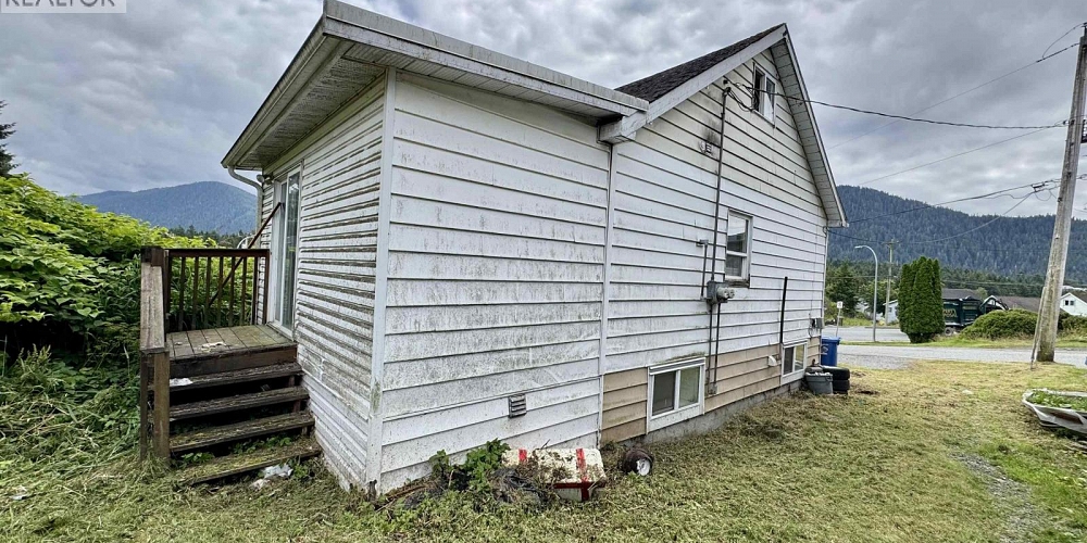 1537-1539 PIGOTT AVENUE Prince Rupert Photo 17