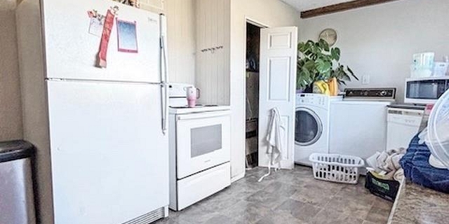 21 KECHIKA STREET Kitimat Photo 2