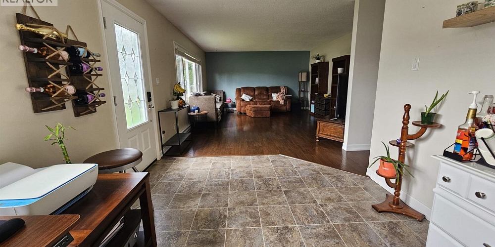 4818 TUCK AVENUE Terrace Photo 3