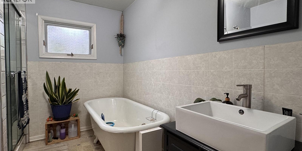 2914 THORNHILL STREET Terrace Photo 19