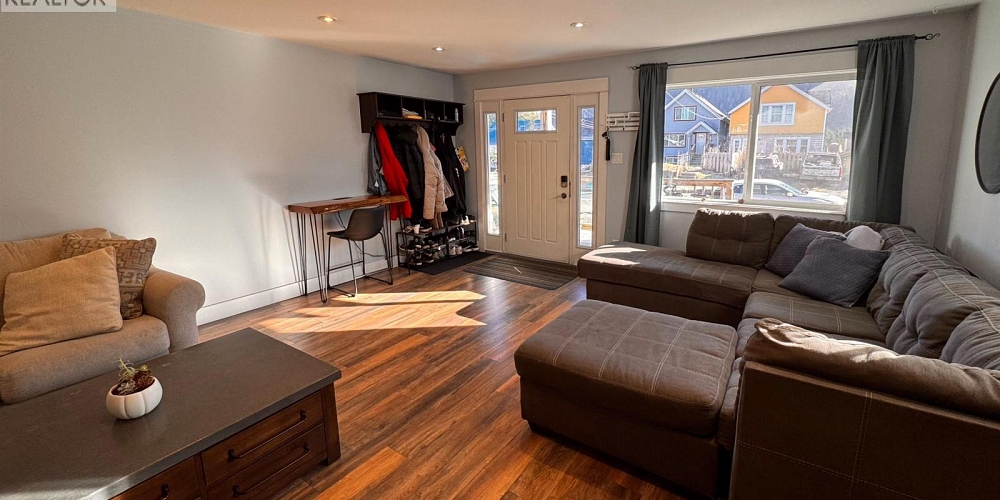 419 E 6TH AVENUE Prince Rupert Photo 3