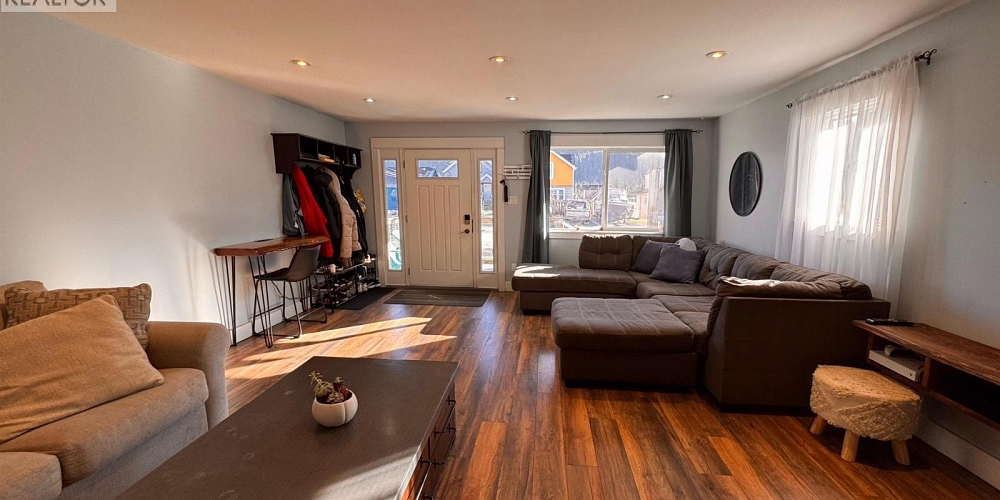 419 E 6TH AVENUE Prince Rupert Photo 6