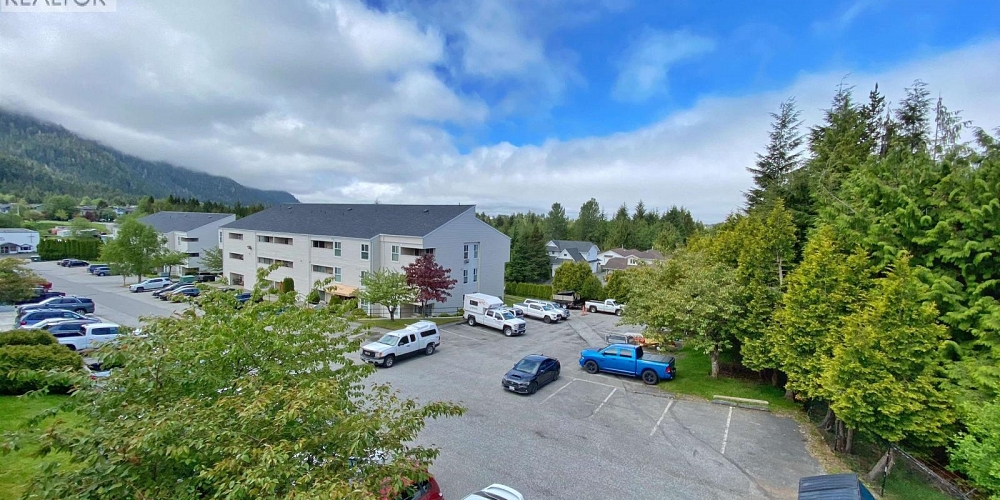 209 880 PRINCE RUPERT BOULEVARD Prince Rupert Photo 3