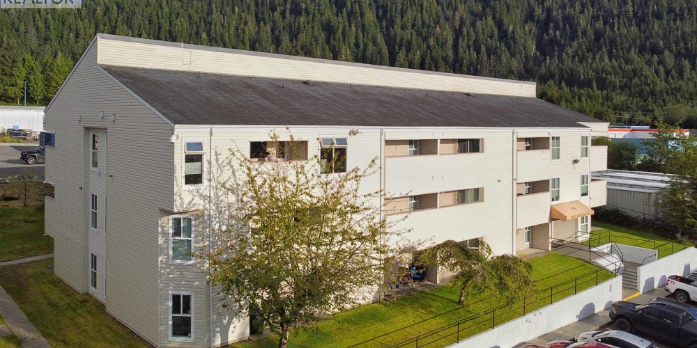 310 840 PRINCE RUPERT BOULEVARD Prince Rupert Photo 2