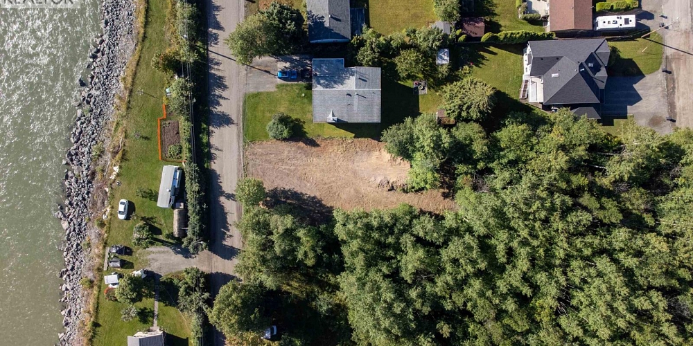 2413 KERR STREET Terrace Photo 5