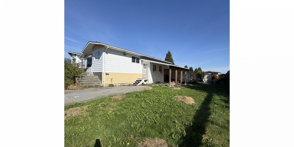 62 CHARLES STREET Kitimat Photo 4