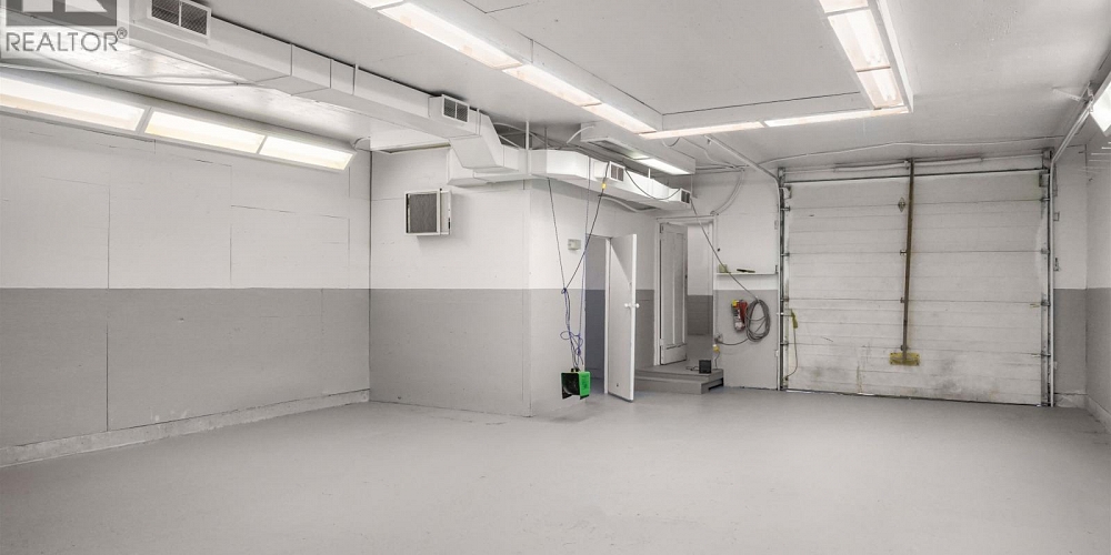 710 ENTERPRISE AVENUE Kitimat Photo 14