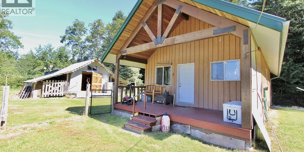 1514 BURGESS AVENUE Masset Photo 2