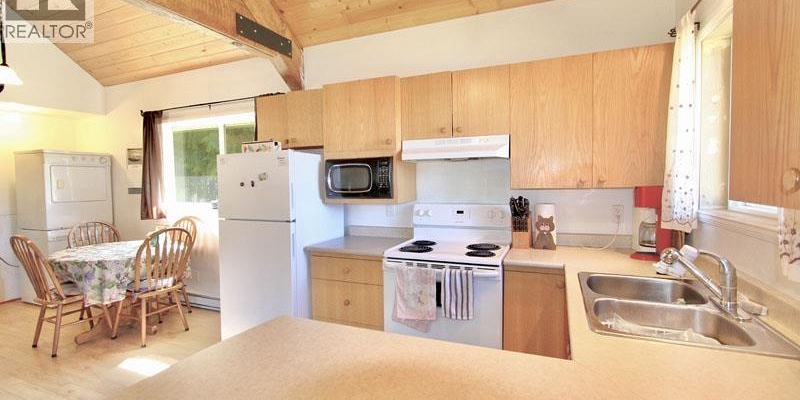 1514 BURGESS AVENUE Masset Photo 6