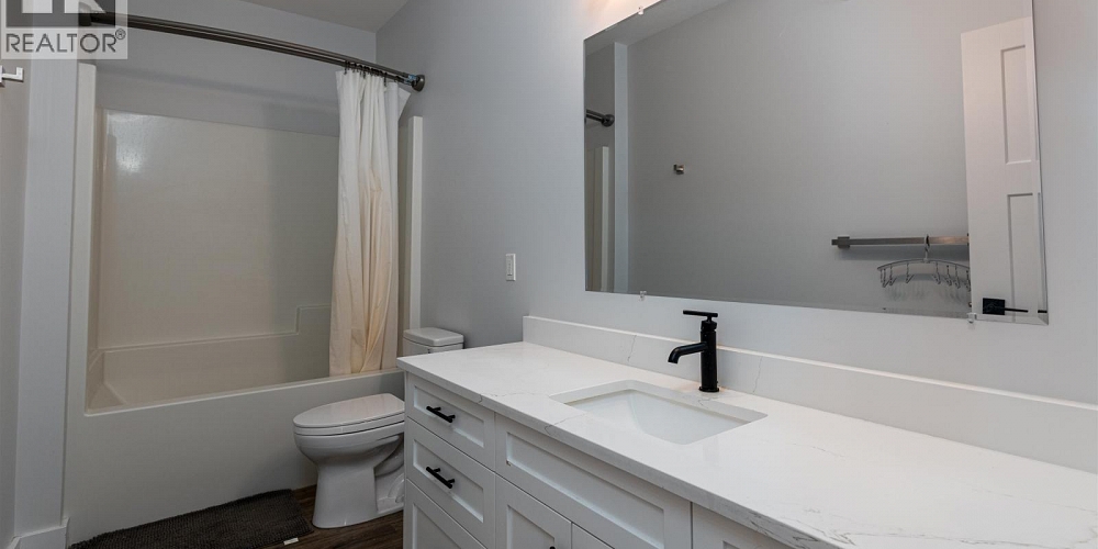 4946 TWEDLE AVENUE Terrace Photo 16