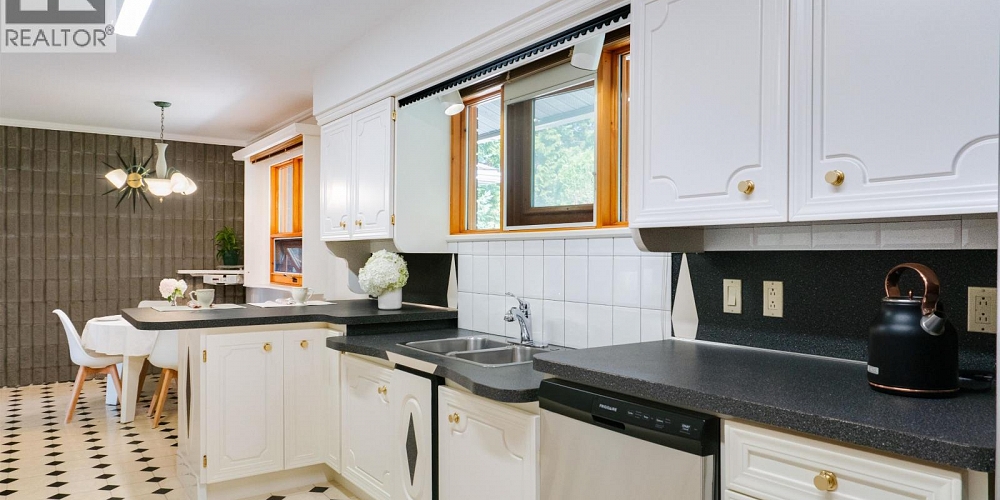 96 GREYLING AVENUE Kitimat Photo 22