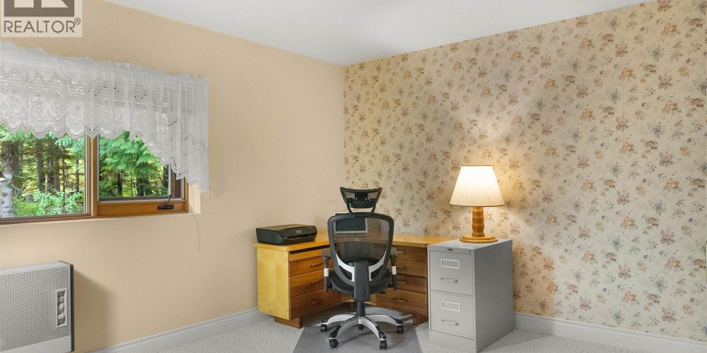 96 GREYLING AVENUE Kitimat Photo 24