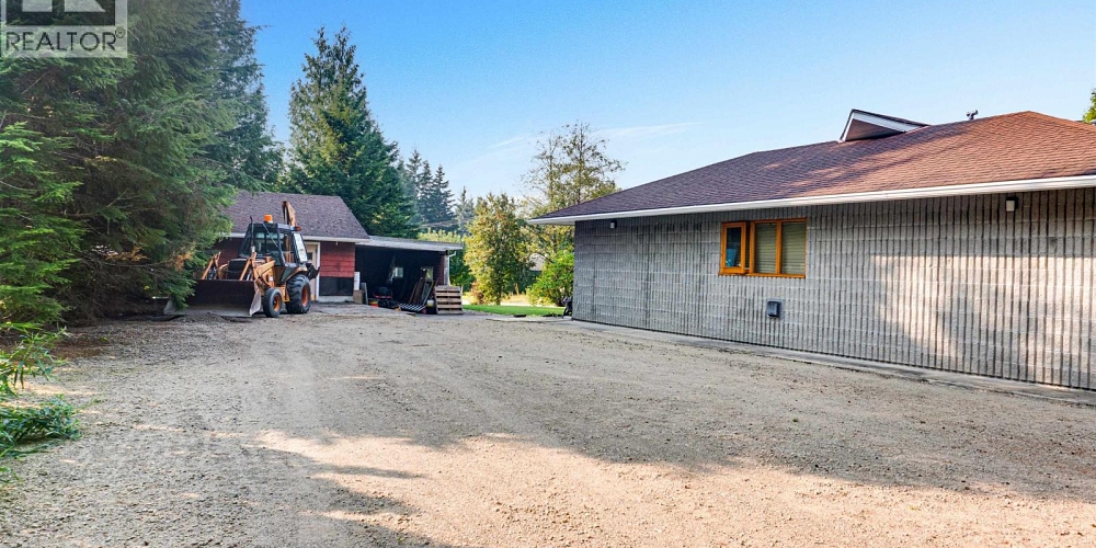 96 GREYLING AVENUE Kitimat Photo 36