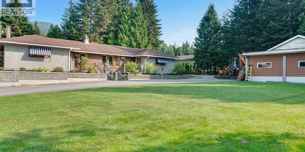 96 GREYLING AVENUE Kitimat Photo 37