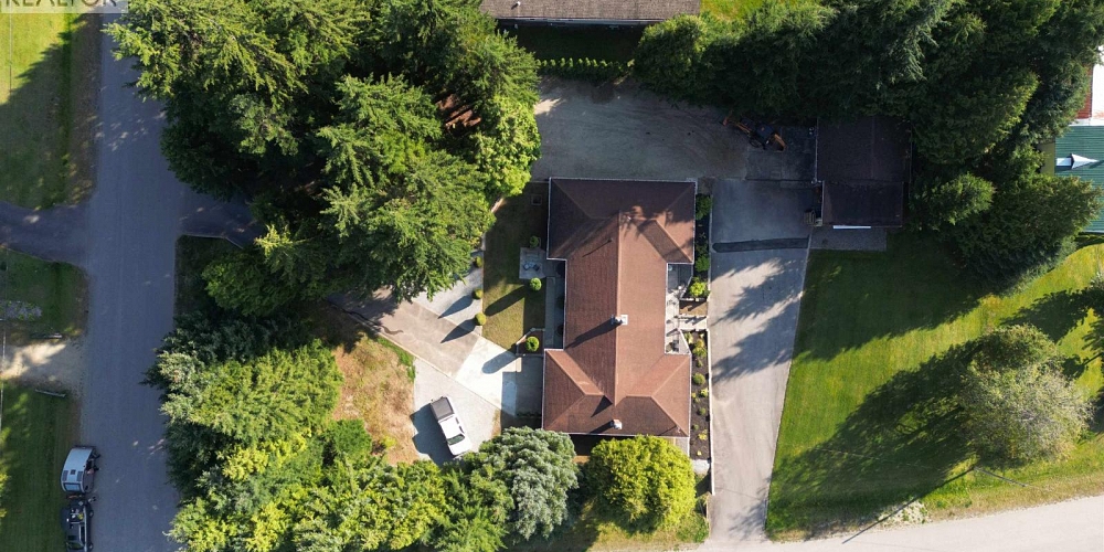 96 GREYLING AVENUE Kitimat Photo 40