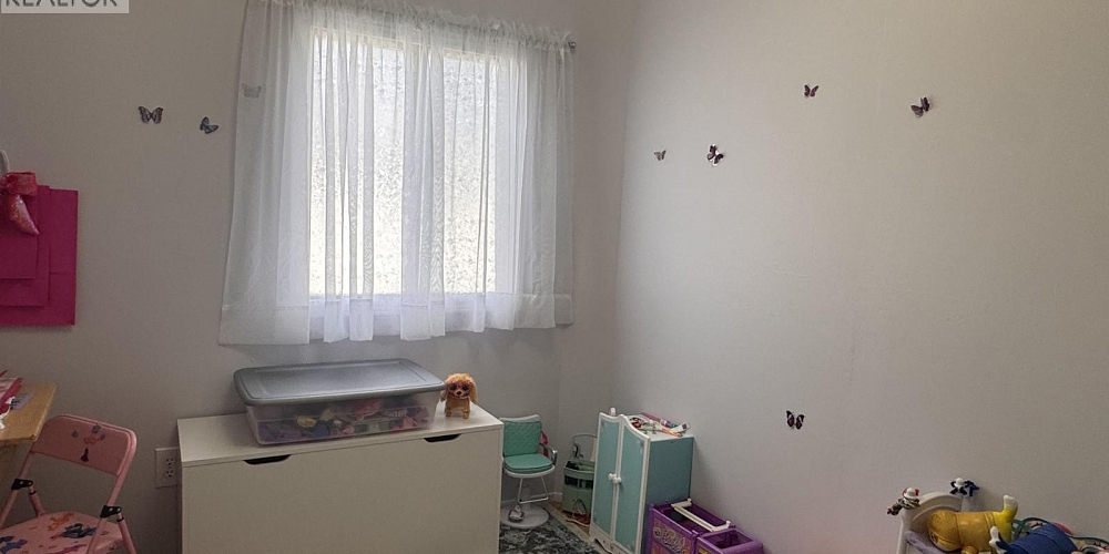 1 3889 MULLER AVENUE Terrace Photo 10