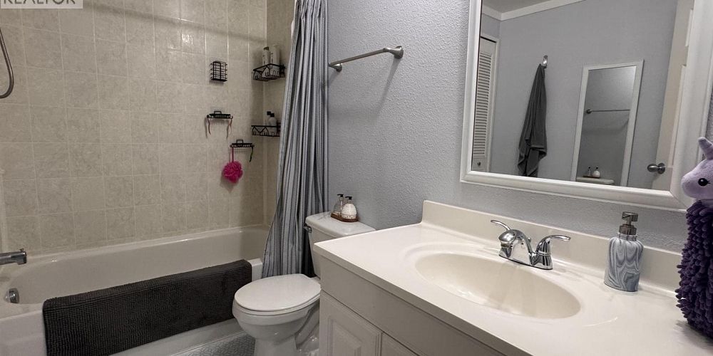 1 3889 MULLER AVENUE Terrace Photo 14