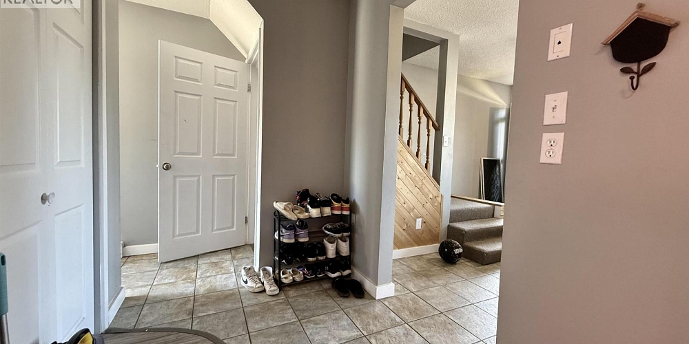 117 3530 KALUM STREET Terrace Photo 2