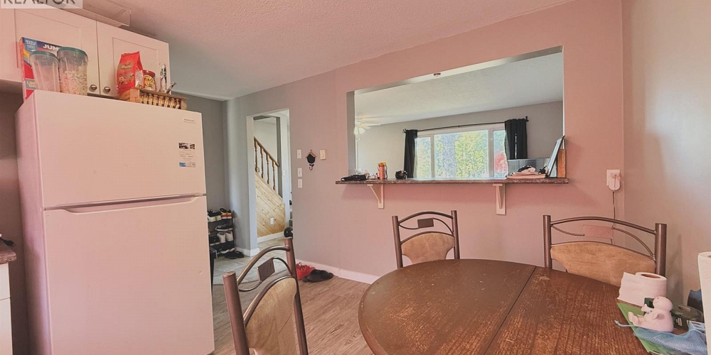 117 3530 KALUM STREET Terrace Photo 4