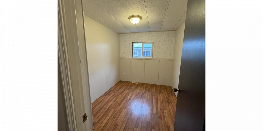 40 3889 MULLER AVENUE Terrace Photo 11